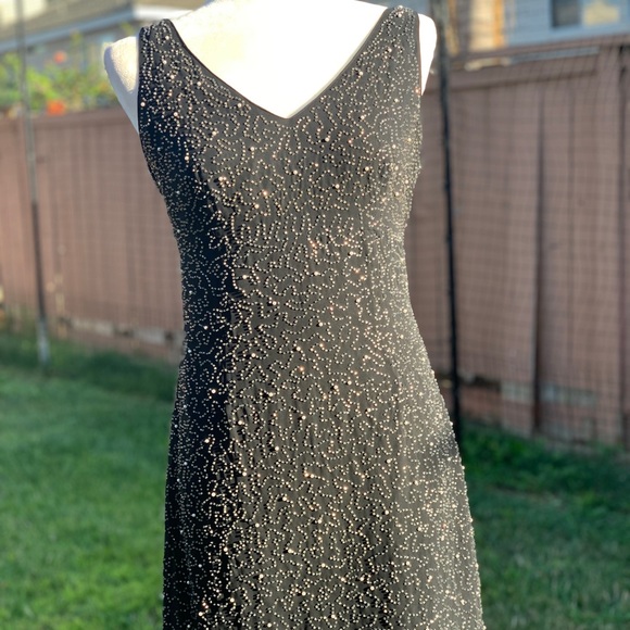 Hugo Buscati New Hand beaded with pearls and Cristal Elegant Cocktail, dress - Picture 6 of 11